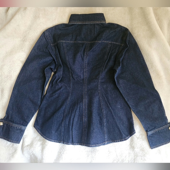 H&M defined-Waist Denim Shirt Gold Buttons- Dark Denim Blue BNWT - Picture 16 of 16